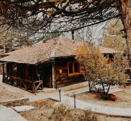 Redpine Nature House